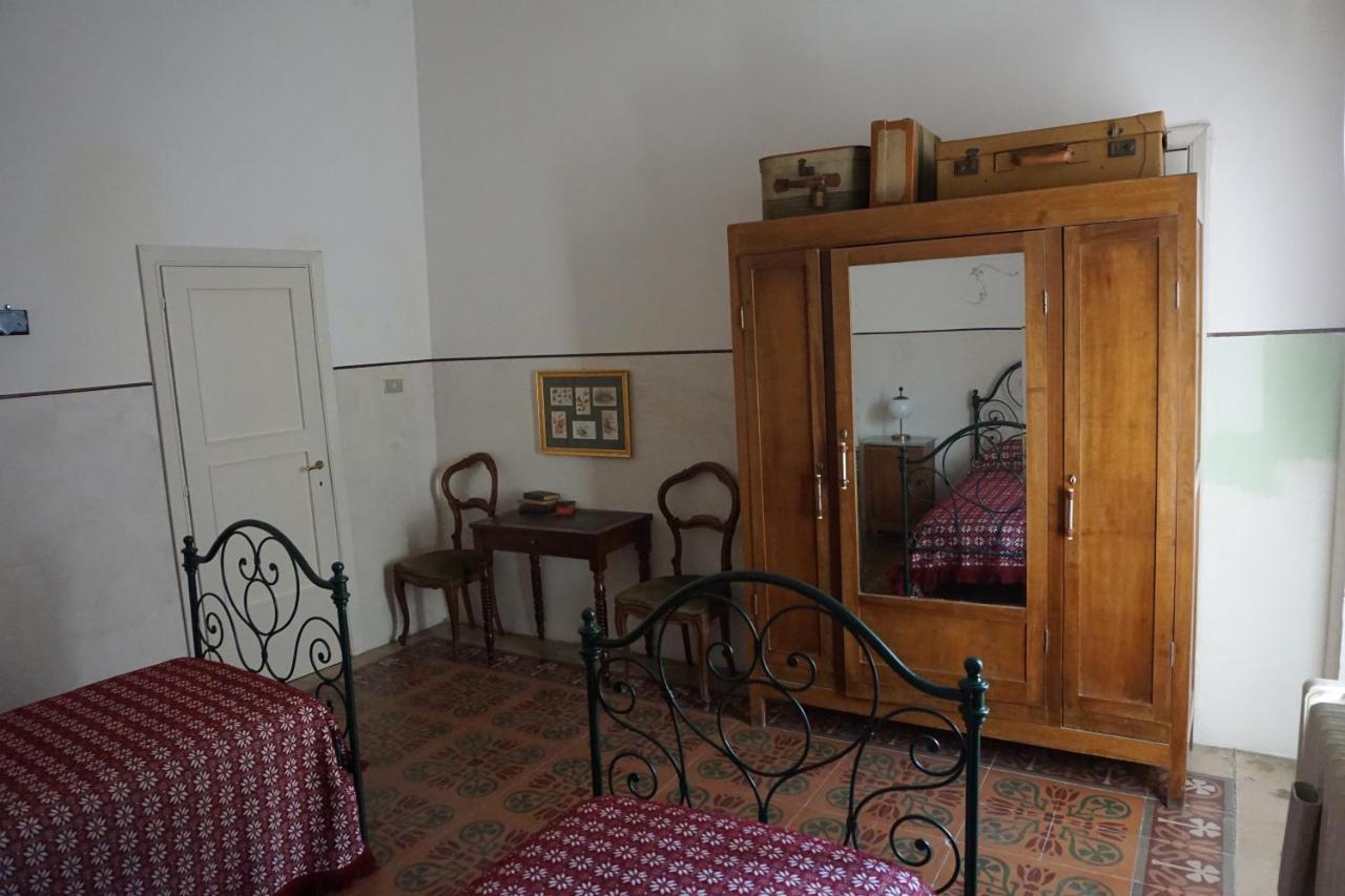 Palazzo De Fabritiis Panzió Rosciano  Kültér fotó