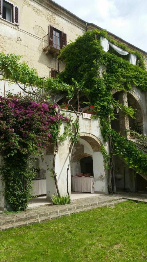 Palazzo De Fabritiis Panzió Rosciano  Kültér fotó