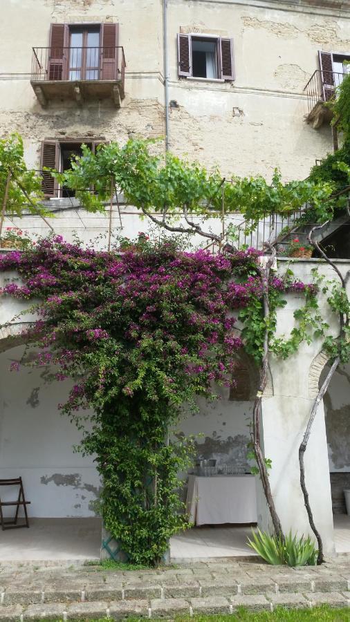 Palazzo De Fabritiis Panzió Rosciano  Kültér fotó